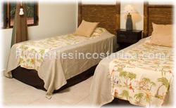 Jaco Beach Costa Rica, Jaco Real Estate, Jaco for rent, Vacation Condos Costa Rica, Beachfront, swimming pool