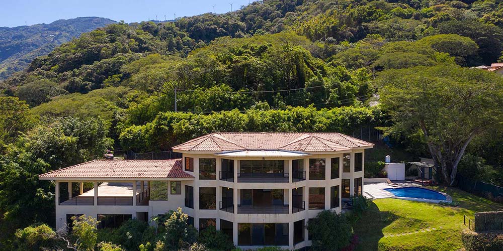 Explore Costa Rica with a Real Estate Eye