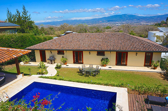 Welcoming Mediterranean Villa with Private Pool for Sale in Santa Ana