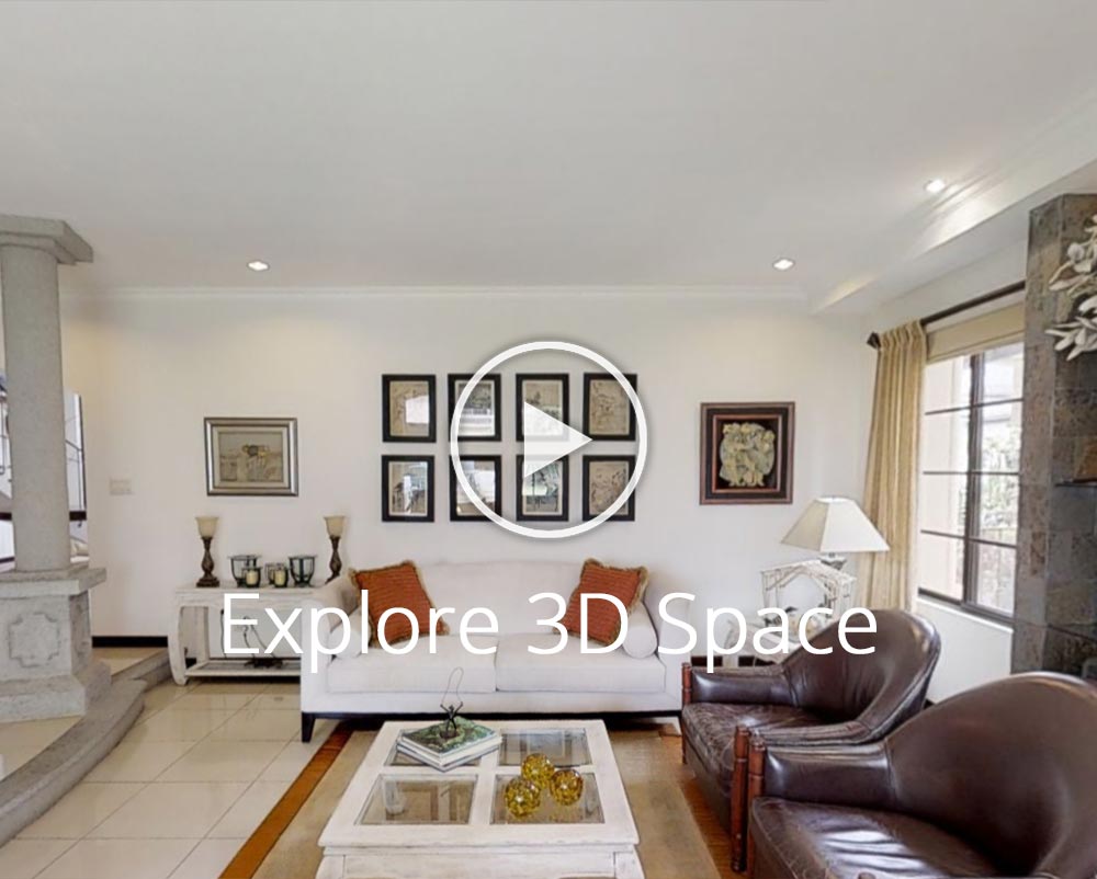 Spacious Living Space to Make a New Beginning in Hacienda del Sol Santa Ana