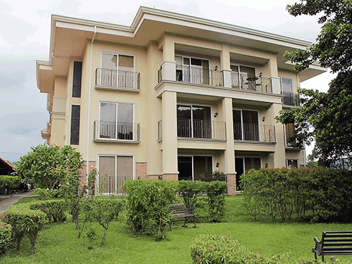 Modern very well maintained fully furnished 2 bedroom apartment in a exclusive gated community with large pool, tennis court, basketball field and play ground.