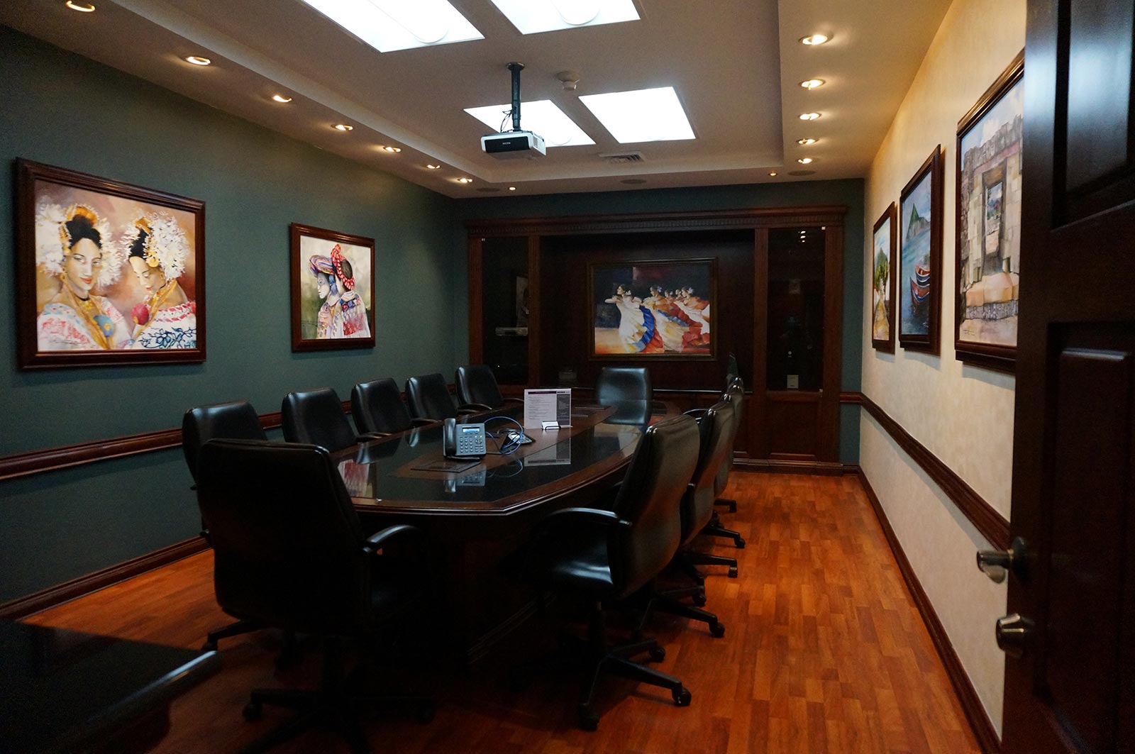 Office for rent. strategic location. Santa Ana. Furnished. unfurnished. Tenant improvement allowance. Forum business center. highway 27.