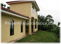 Stunning House on a  coffee farm in a Mountain Paradise