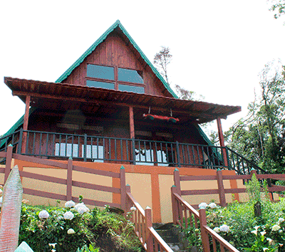 Elegant Mountain Chalet on the Slopes of the Barva Volcano