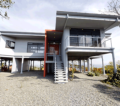Modern Living in a True Oasis of Peace