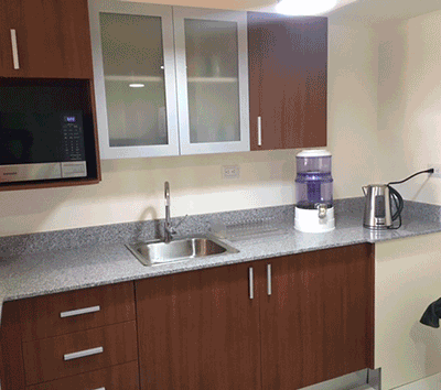 Turn-key high end apartment in a sought after condominium complex in Heredia