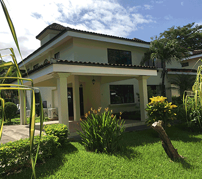 Conveniently located townhouse in El Coco Beach, Guanacaste
