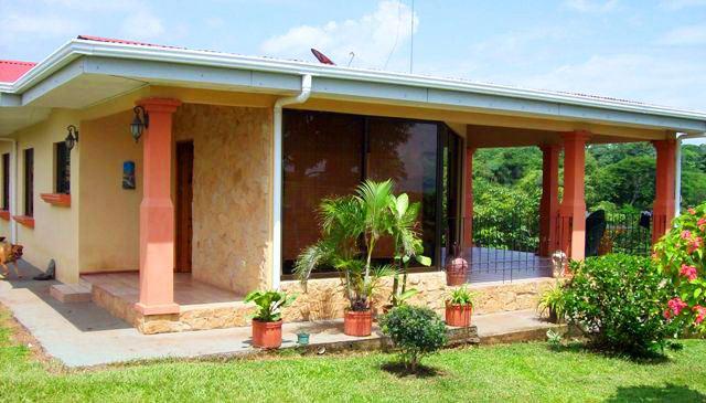 Single Family Home In Esparza For Rent Id Code 2260