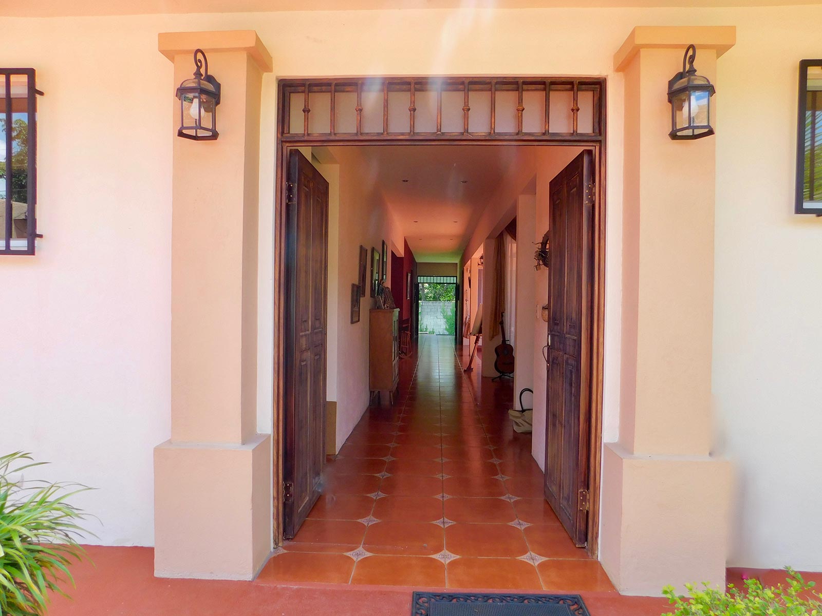 Hacienda Style home in Quiet Residential Neighborhood!