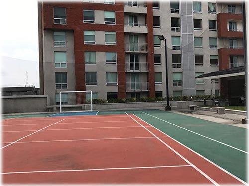 modern apartment complex, condo in San José, security 24/7,modern condo in the heart of the city