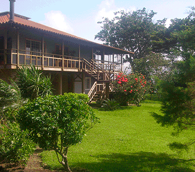 Seize the opportunity to live in a paradisiac home with three volcano views in Lake Arenal