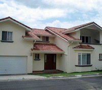 Spacious Semi-Furnished Family Home in Piedades