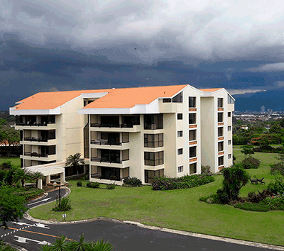 Stylish condo in the heart of the colonial town of Santo Domingo de Heredia.